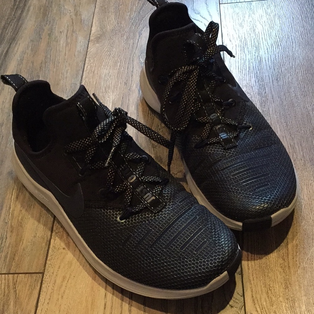 Nike Free TR8 Black/navy metallic, 9.5, GUC